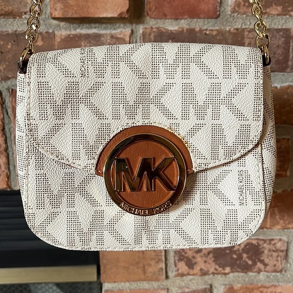 Michael Kors Vanilla Fulton Small Shoulder Bag
